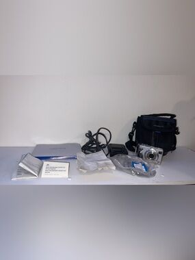 Sony Cyber-Shot DSC-W5 5.1MP 3x Optical Zoom Silver